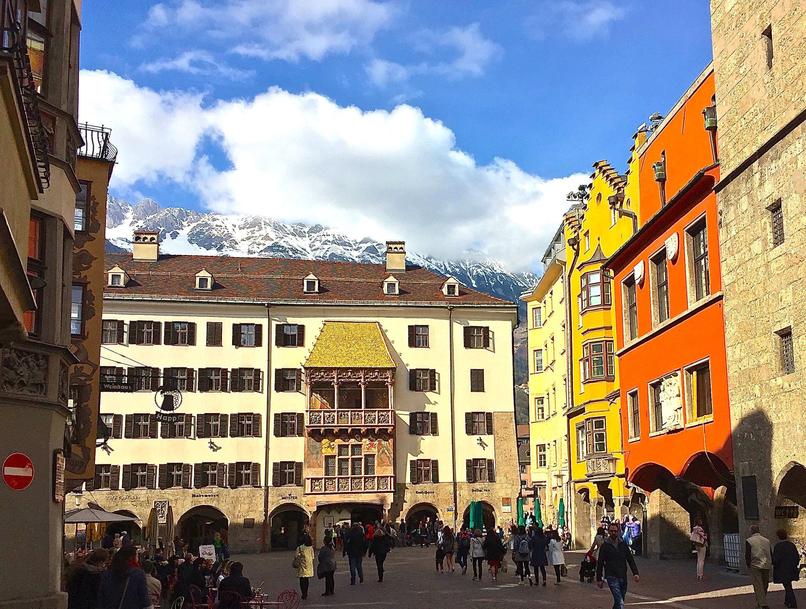Chater Flight - Bozen > Innsbruck-25 min.