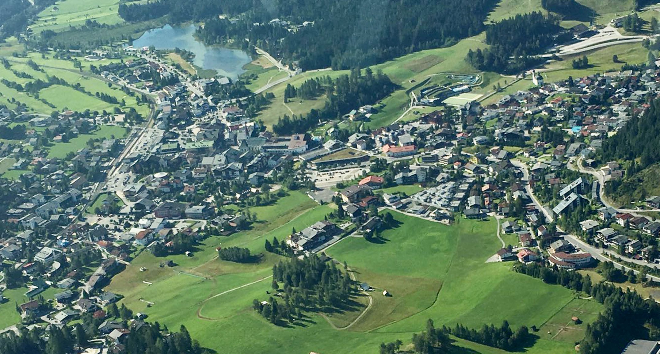 Helikopterrundflug Seefeld Tirols Hochplateau 35 min.